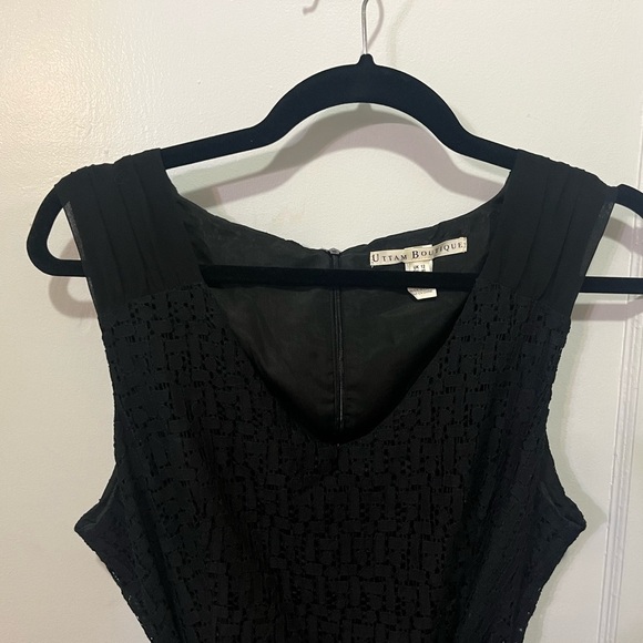 Black Lace Cocktail Dress – (US 6/8) - Picture 3 of 5